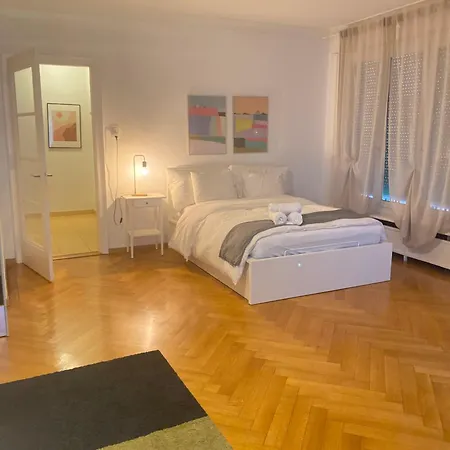 Bright & Fully Furnished Flat In شقة
